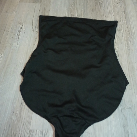 Spanx - Picture 3 of 5